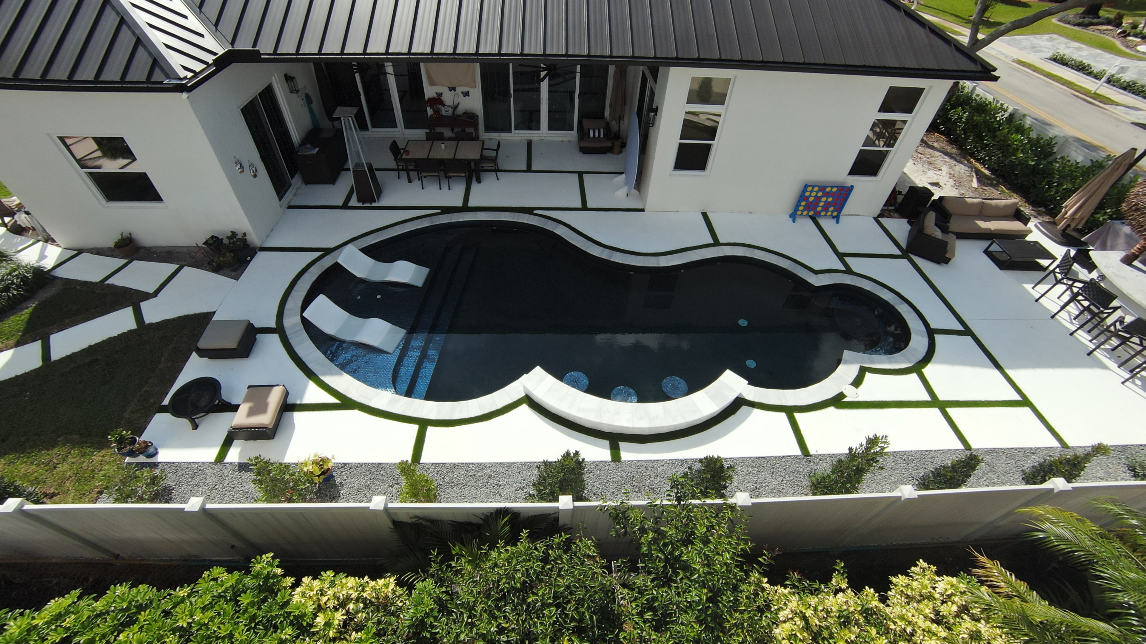 Custom Pool Design & Construction